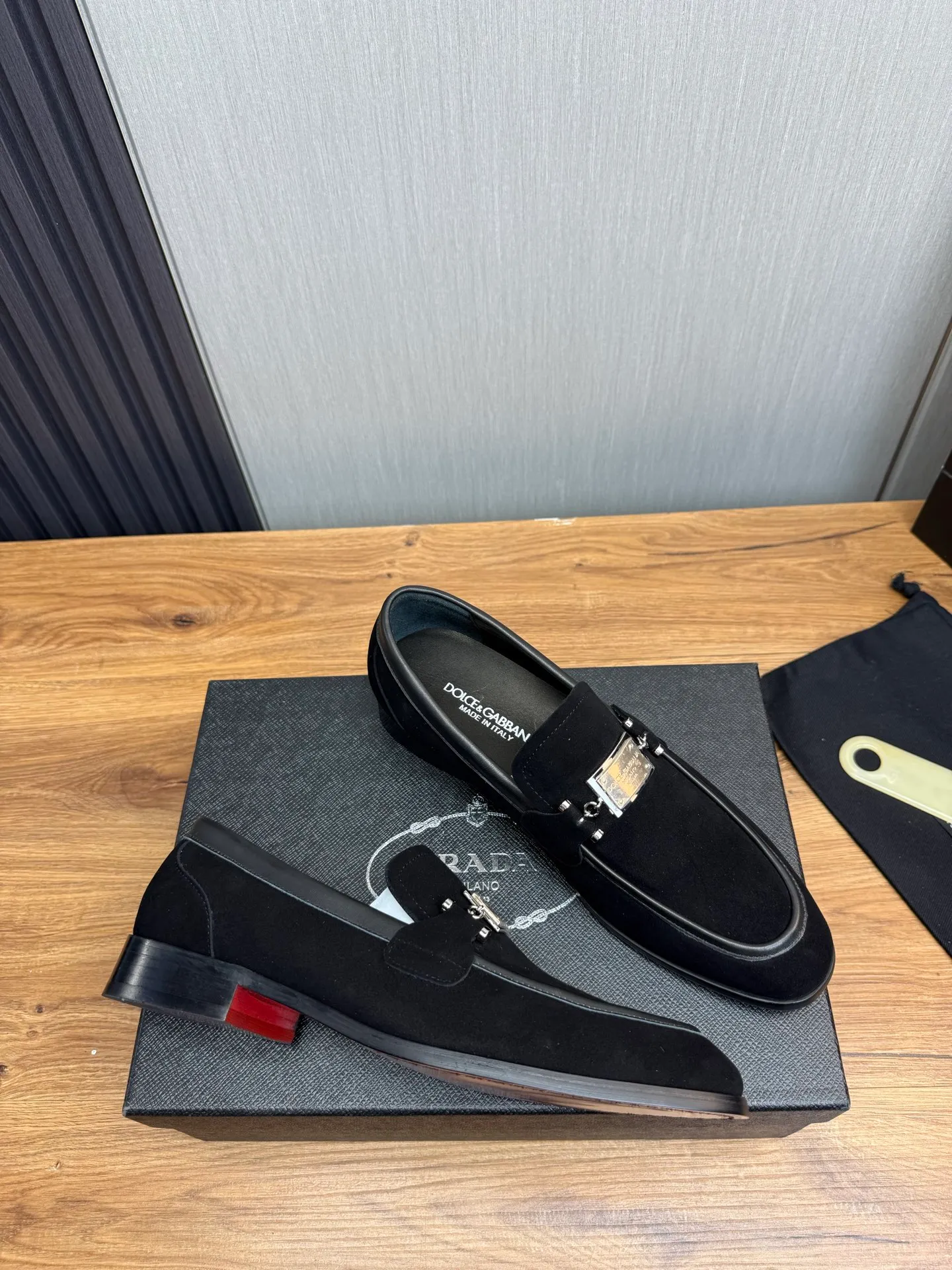 Factory price 520💰 Dolce&G .DG men's loafers👞 Classic and fashionable style, embellished with personalized DG logo. Imported cowhide, open-edge beaded cowhide, cowhide lining, original non-slip and wear-resistant outsole Size: 39-44 (customized at 38.45)